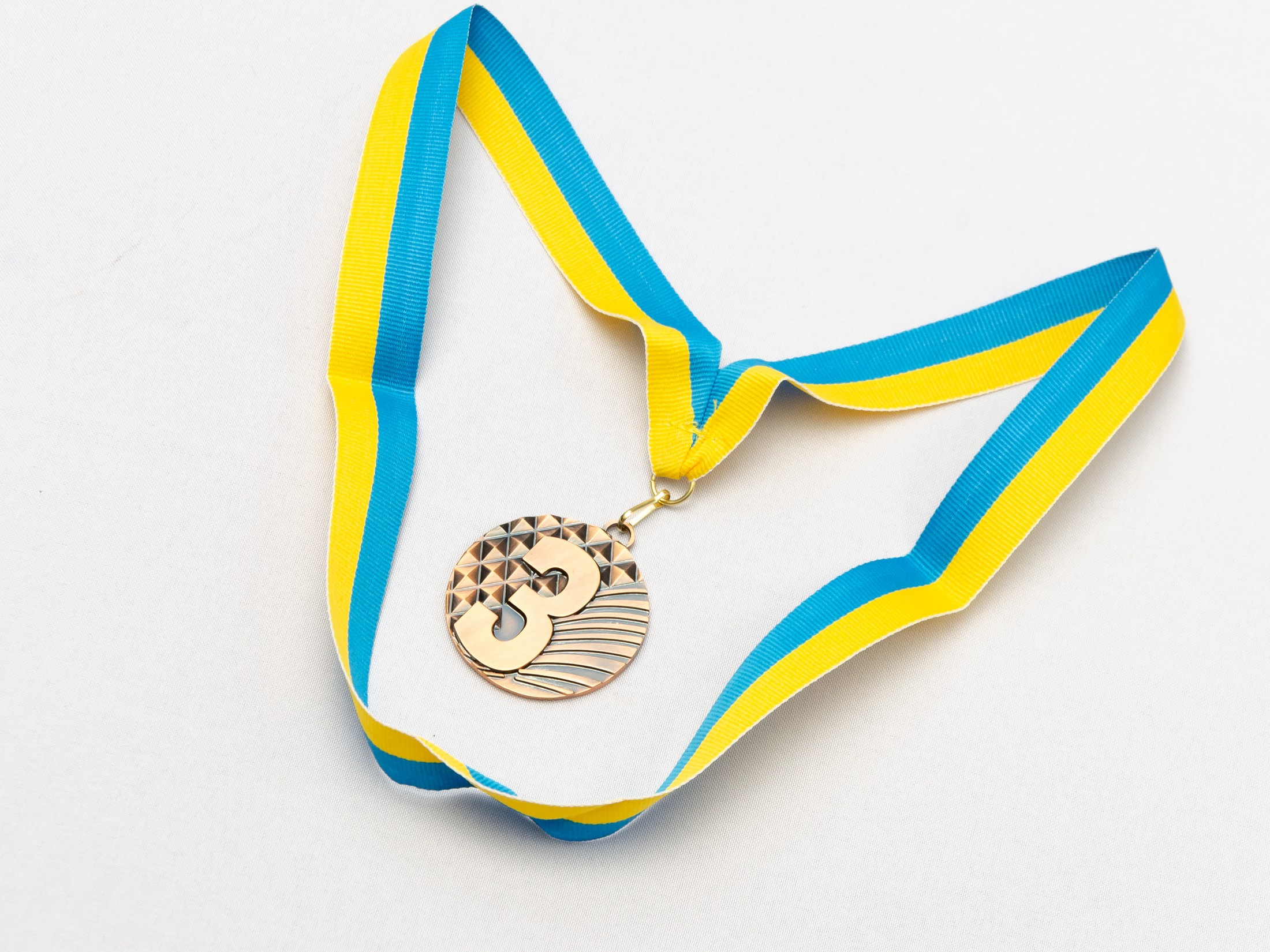 Медаль наградная для бильярда Ромб с лентой (3 место, бронза)  ø5см