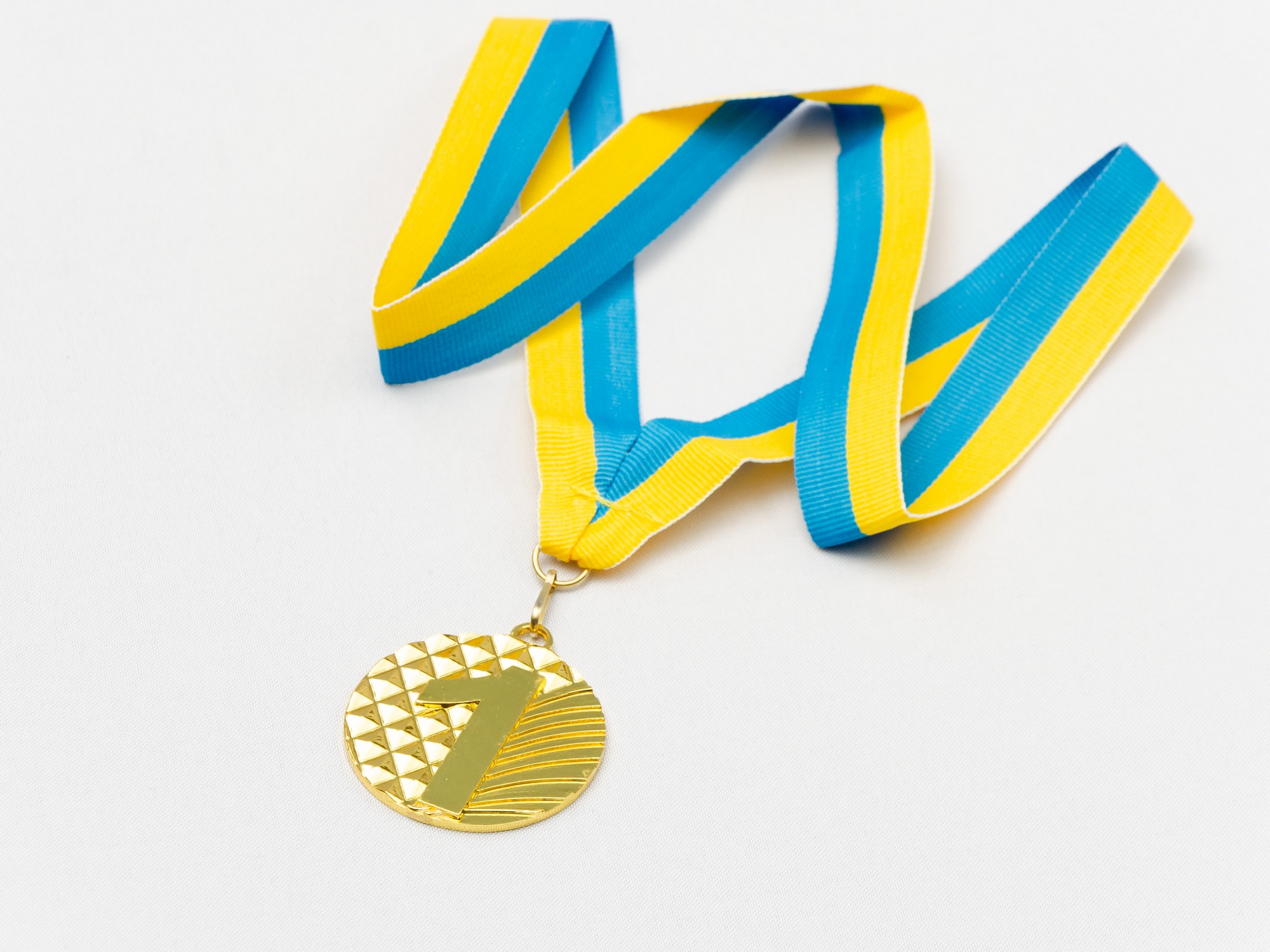 Комплект медалей наградных Ромб с лентой (1, 2, 3 место)  ø5см