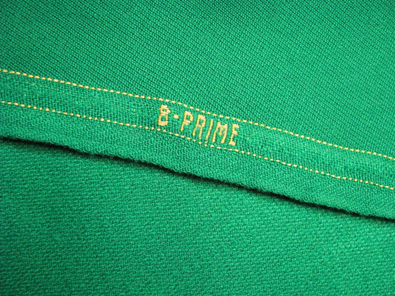 Отрез бильярдного сукна на стол 7 футов (2.7х1.95м) B-Prime 70/30 Yellow Green